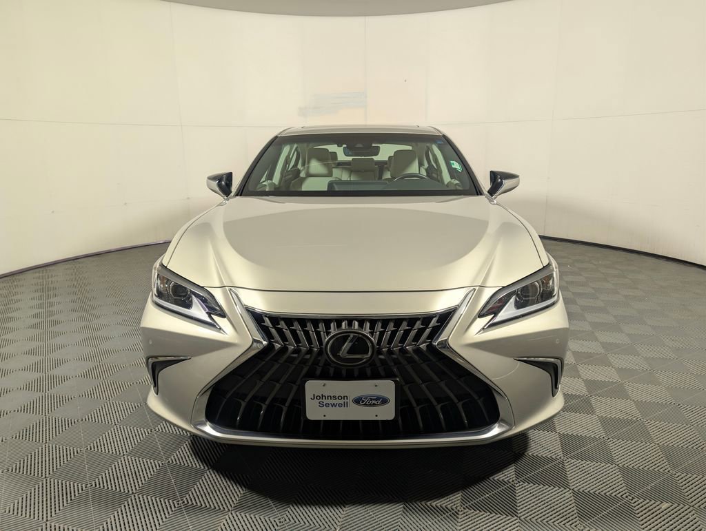 Used 2023 Lexus ES 300h w/ Premium Package image 5