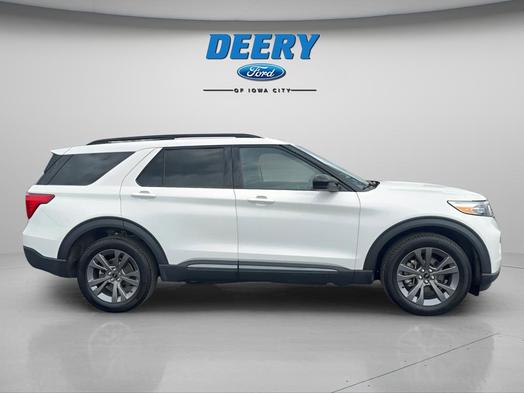 Certified 2024 Ford Explorer XLT w/ Equipment Group 202A AWD/4WD image 6
