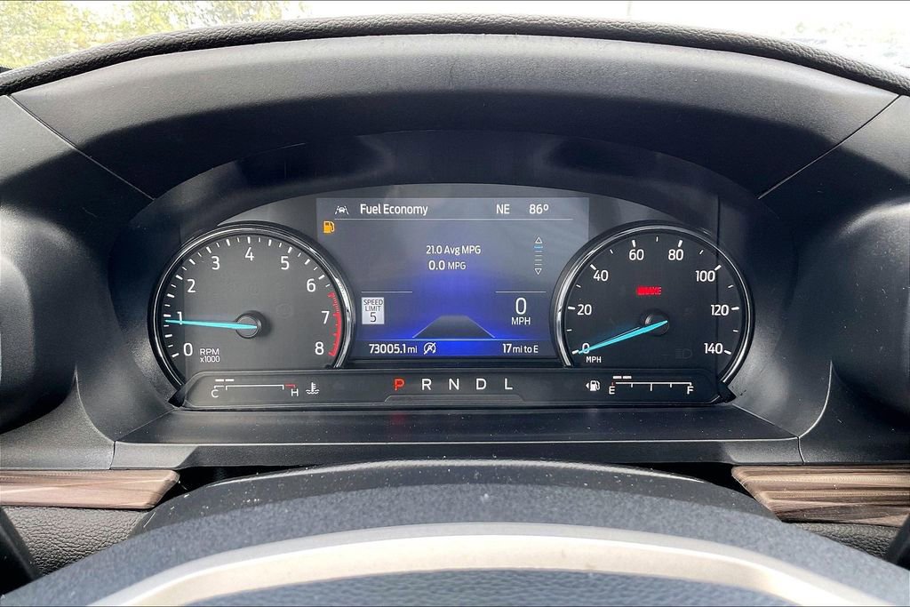 Certified 2022 Ford Explorer Limited RWD image 12