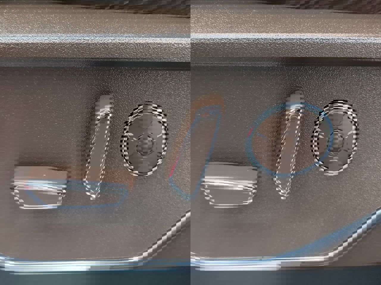 Certified 2025 Ford F150 King Ranch w/ FX4 Off-Road Package image 31