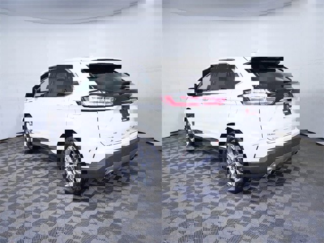 Certified 2019 Ford Edge Titanium w/ Equipment Group 301A image 6