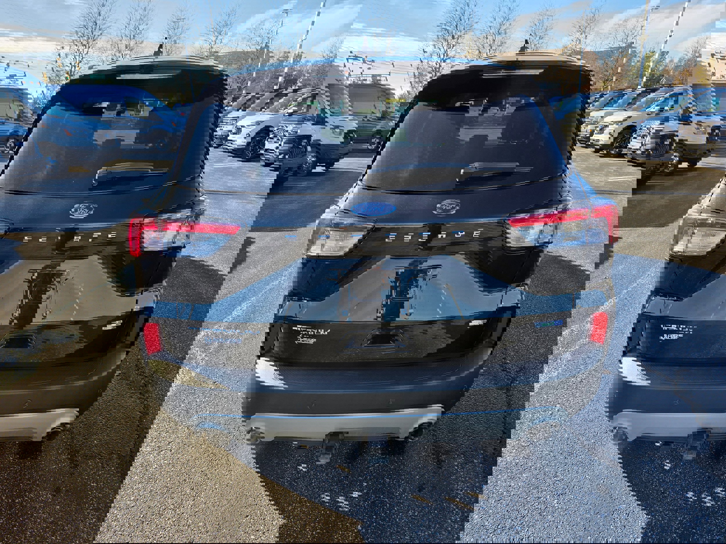 Certified 2020 Ford Escape Titanium image 4