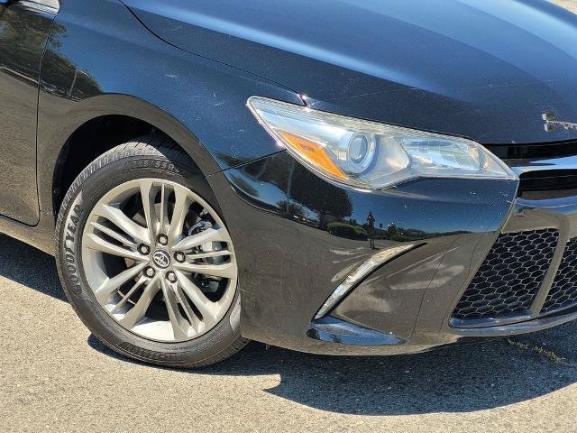 Used 2017 Toyota Camry SE FWD image 9