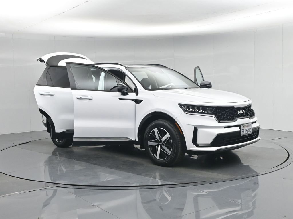 Used 2023 Kia Sorento S w/ Panoramic Sunroof Package image 60