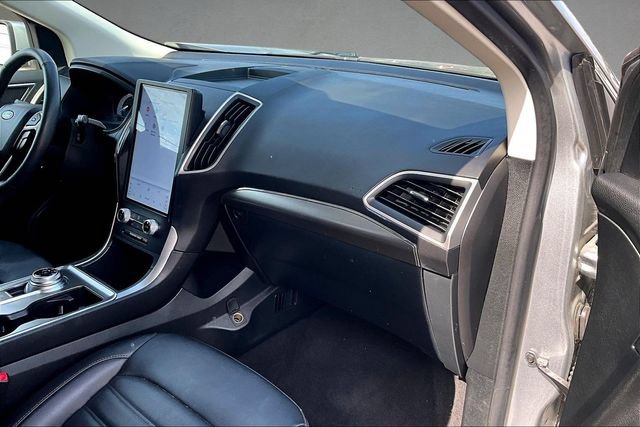 Certified 2022 Ford Edge SEL w/ Convenience Package AWD/4WD image 13