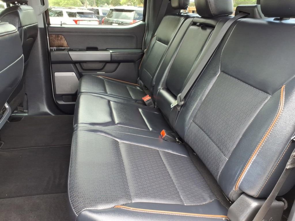 Certified 2025 Ford F250 Lariat w/ Lariat Ultimate Package AWD/4WD image 19