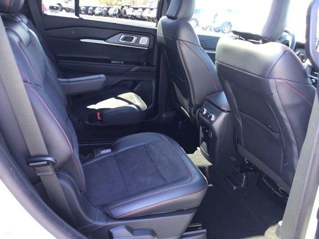 Certified 2025 Ford Explorer ST image 24