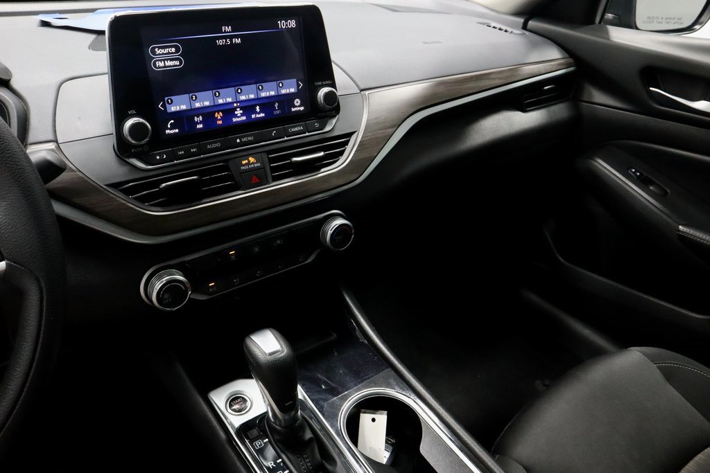 Used 2024 Nissan Altima 2.5 SV image 28