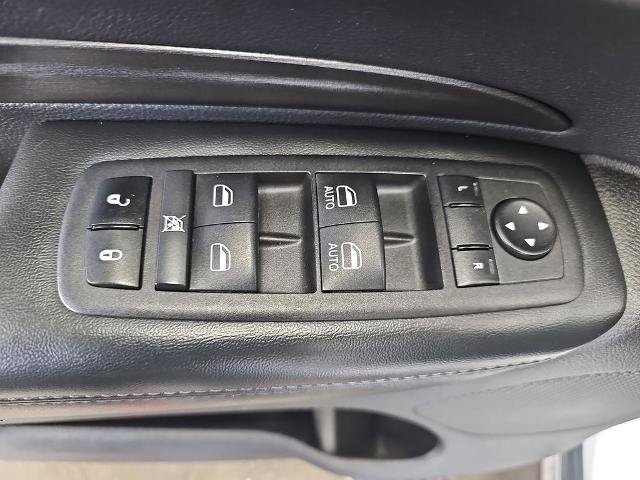 Used 2023 Dodge Durango SXT RWD image 25