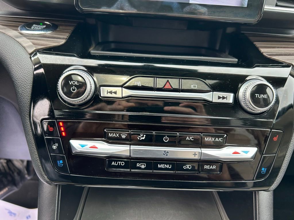 Certified 2021 Ford Explorer Limited w/ Equipment Group 301A image 31