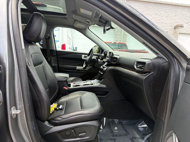 Certified 2021 Ford Explorer Limited w/ Equipment Group 301A AWD/4WD image 26