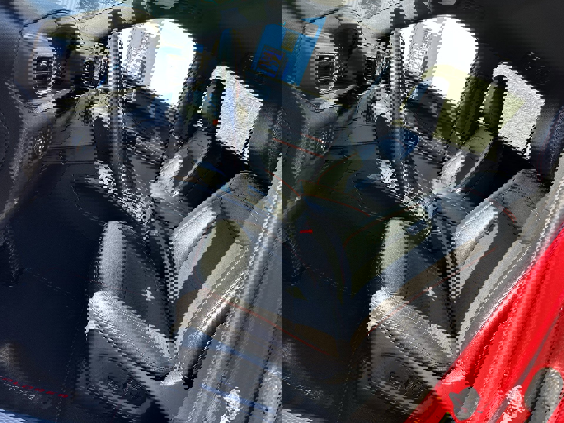 Certified 2023 Ford Explorer ST-Line image 9