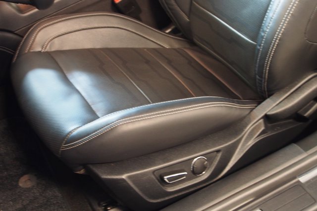 Certified 2019 Ford Mustang GT Premium w/ GT Performance Package image 18