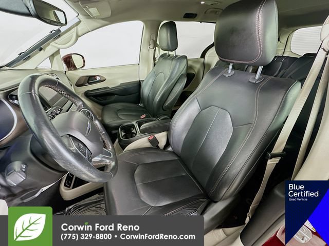 Used 2019 Chrysler Pacifica Touring-L FWD image 24