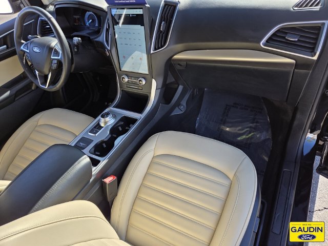 Certified 2024 Ford Edge SEL w/ Convenience Package AWD/4WD image 17