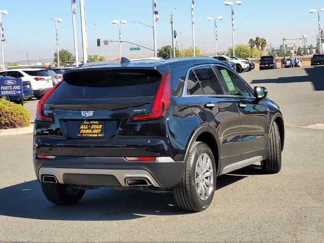 Used 2022 Cadillac XT4 Premium Luxury w/ Safety Alert Package AWD/4WD image 4