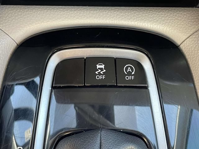 Used 2024 Toyota Corolla Cross L FWD image 28