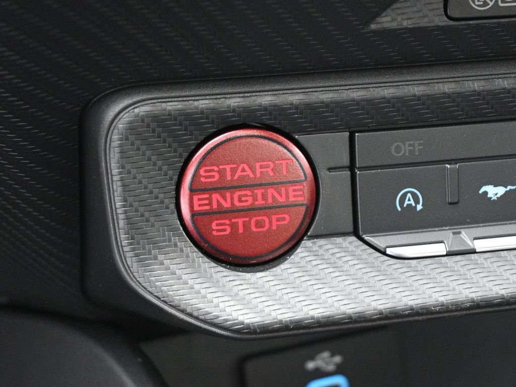 Certified 2025 Ford Mustang Coupe RWD image 14