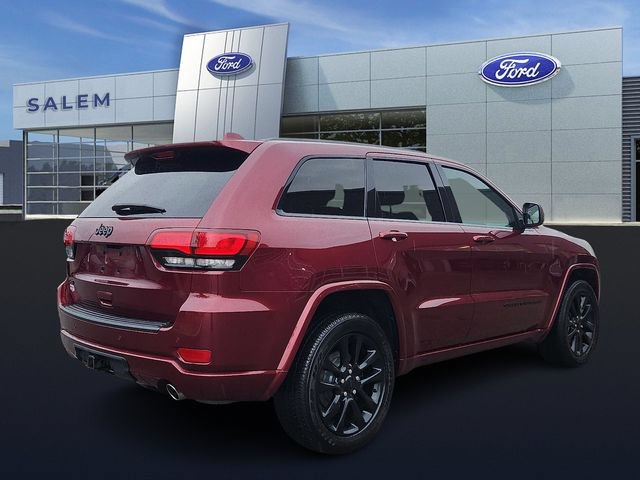 Used 2020 Jeep Grand Cherokee Altitude AWD/4WD image 3