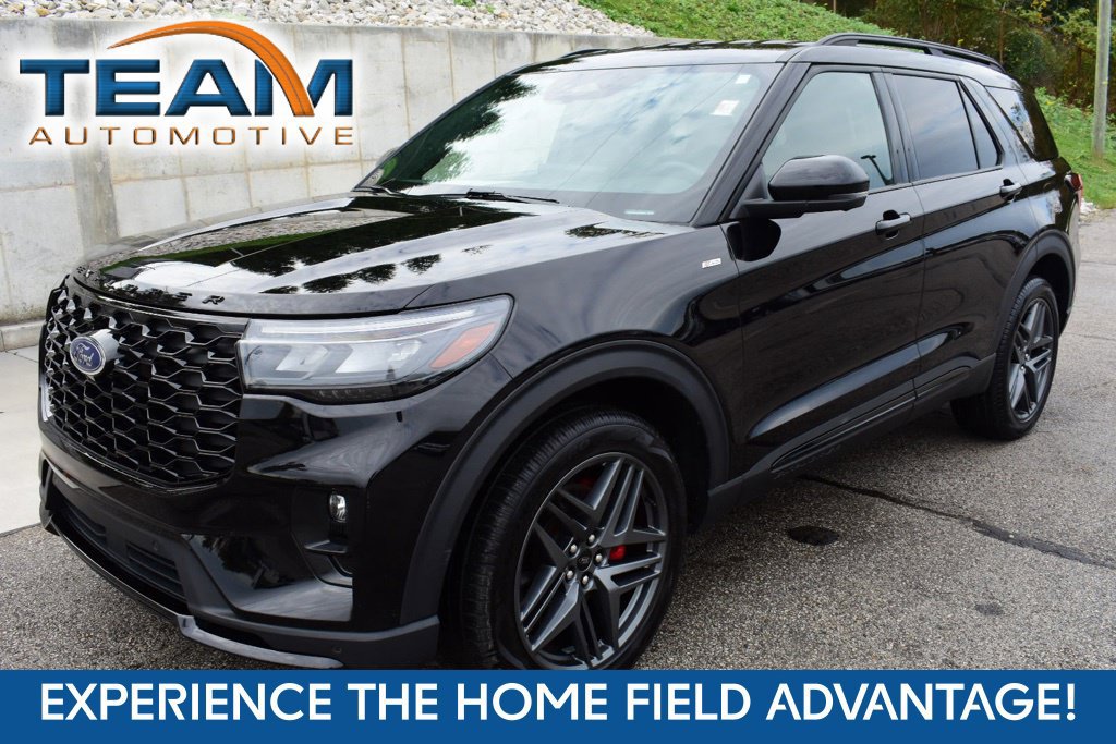 Certified 2025 Ford Explorer ST-Line w/ ST-Line Street Pack