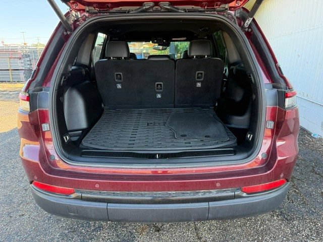 Used 2023 Jeep Grand Cherokee Altitude AWD/4WD image 41