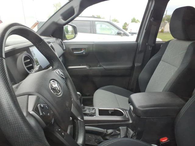 Used 2021 Toyota Tacoma TRD Off-Road AWD/4WD image 8
