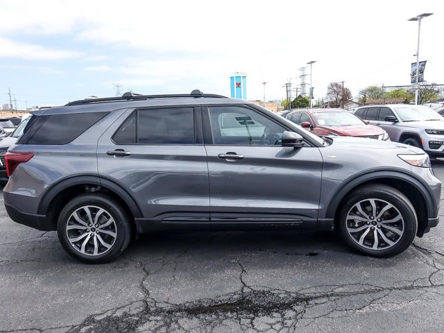 Certified 2023 Ford Explorer ST-Line AWD/4WD image 11