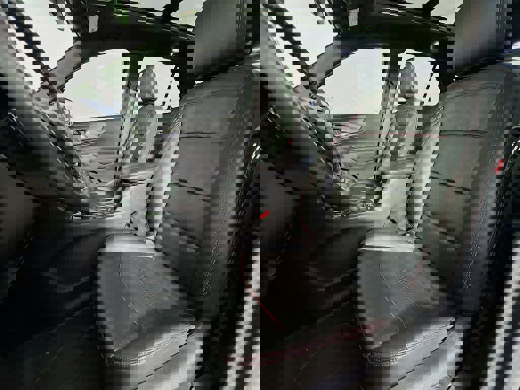 Used 2022 Chevrolet Equinox RS w/ RS Leather Package image 15