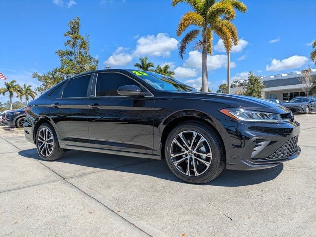 Used 2025 Volkswagen Jetta Sport image 7