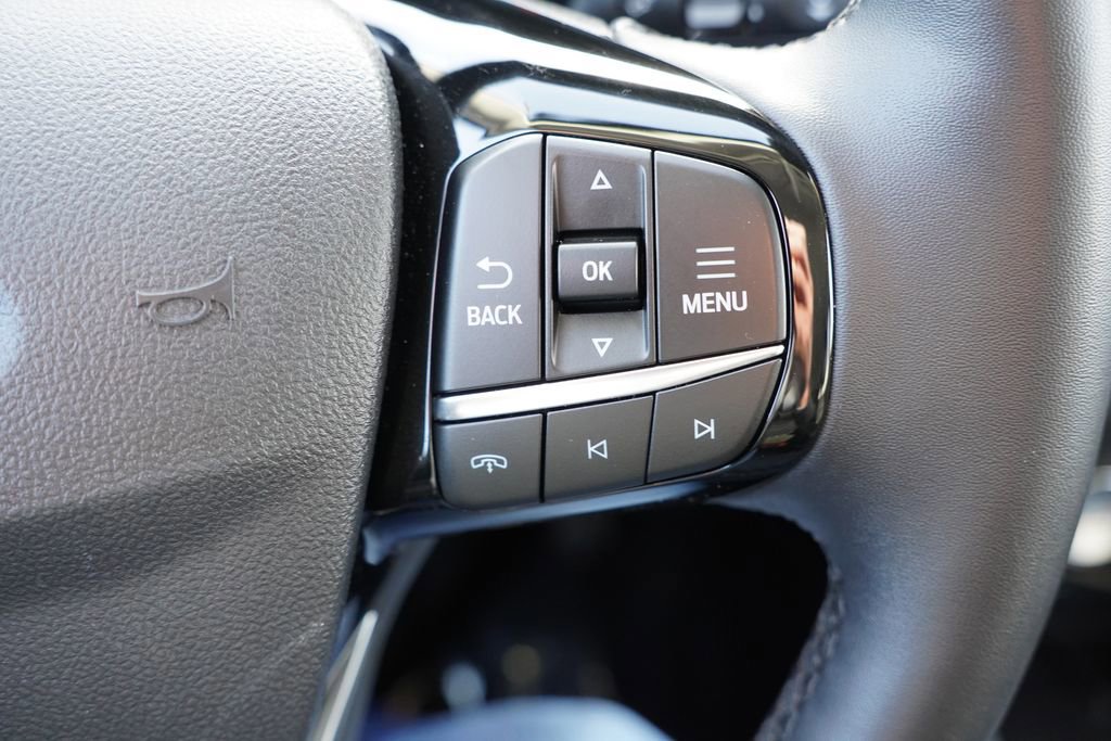 Certified 2024 Ford Escape Platinum image 32