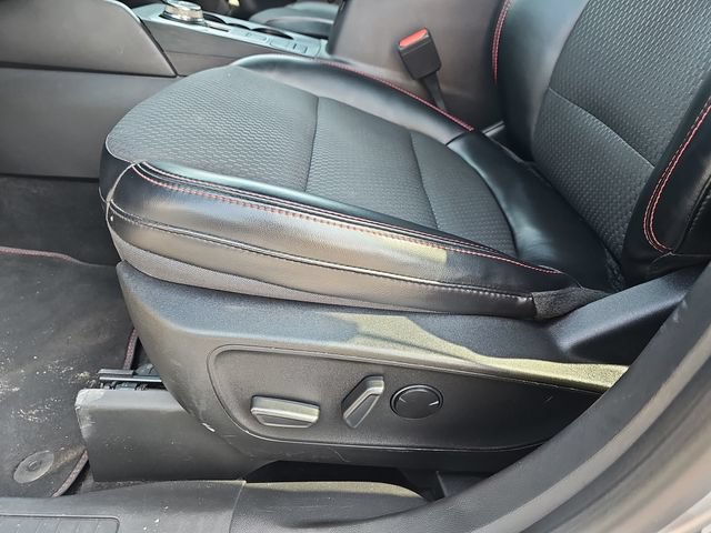 Certified 2023 Ford Escape ST-Line w/ Cold Weather Package FWD image 19