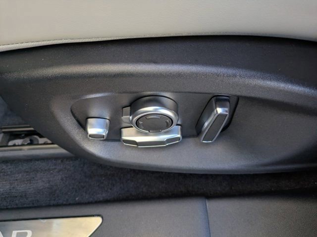 Used 2024 Jaguar E-PACE R-Dynamic SE image 21