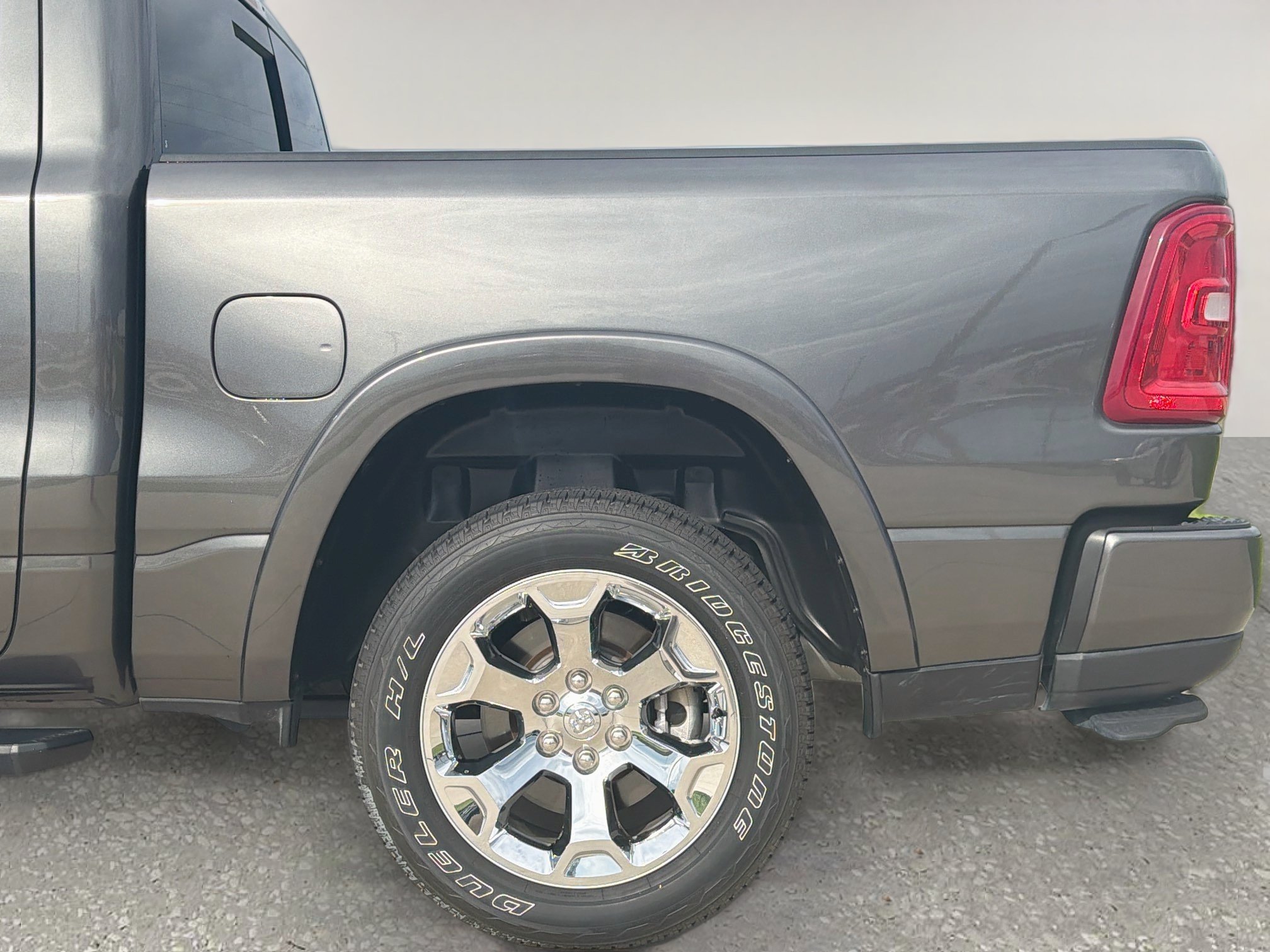 Used 2025 RAM 1500 Big Horn AWD/4WD image 6