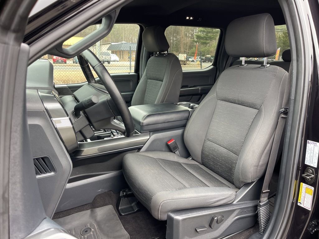 Certified 2022 Ford F150 XLT w/ Equipment Group 302A High image 20