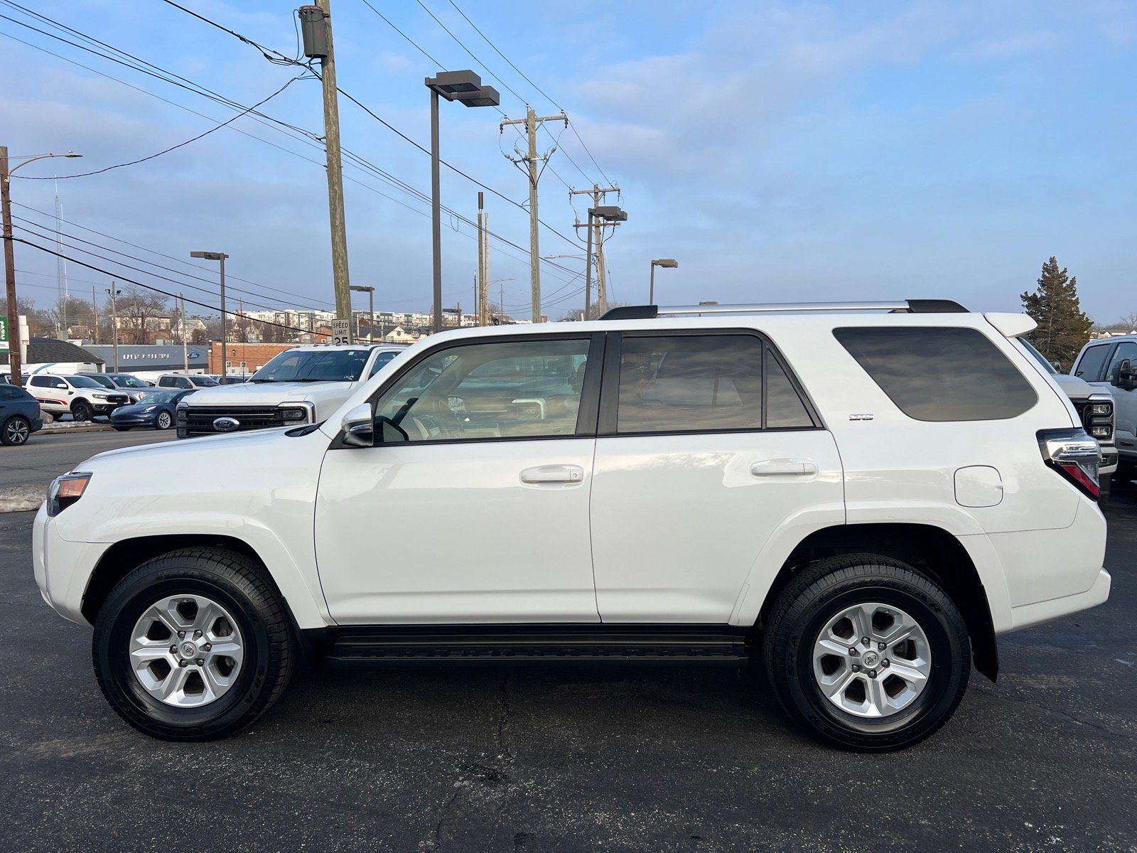 Used 2021 Toyota 4Runner SR5 Premium w/ Moonroof Package image 8