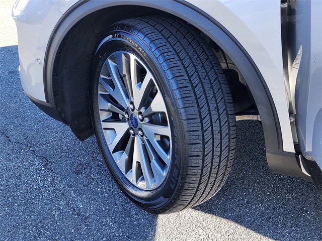 Certified 2020 Ford Escape Titanium image 35