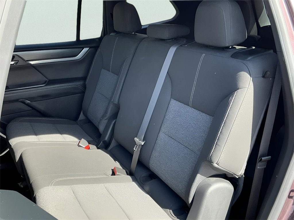 Used 2025 GMC Acadia Elevation image 24