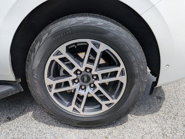 Certified 2025 Ford Expedition Active AWD/4WD image 10