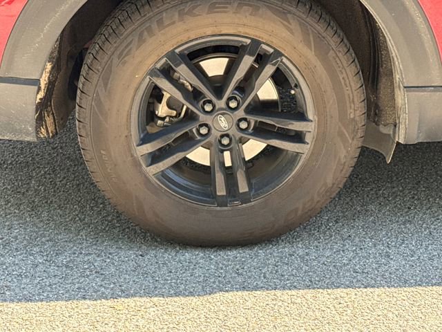 Certified 2021 Ford Explorer XLT w/ Equipment Group 202A RWD image 8