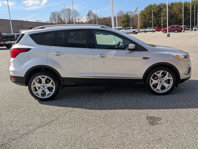 Certified 2019 Ford Escape Titanium image 3