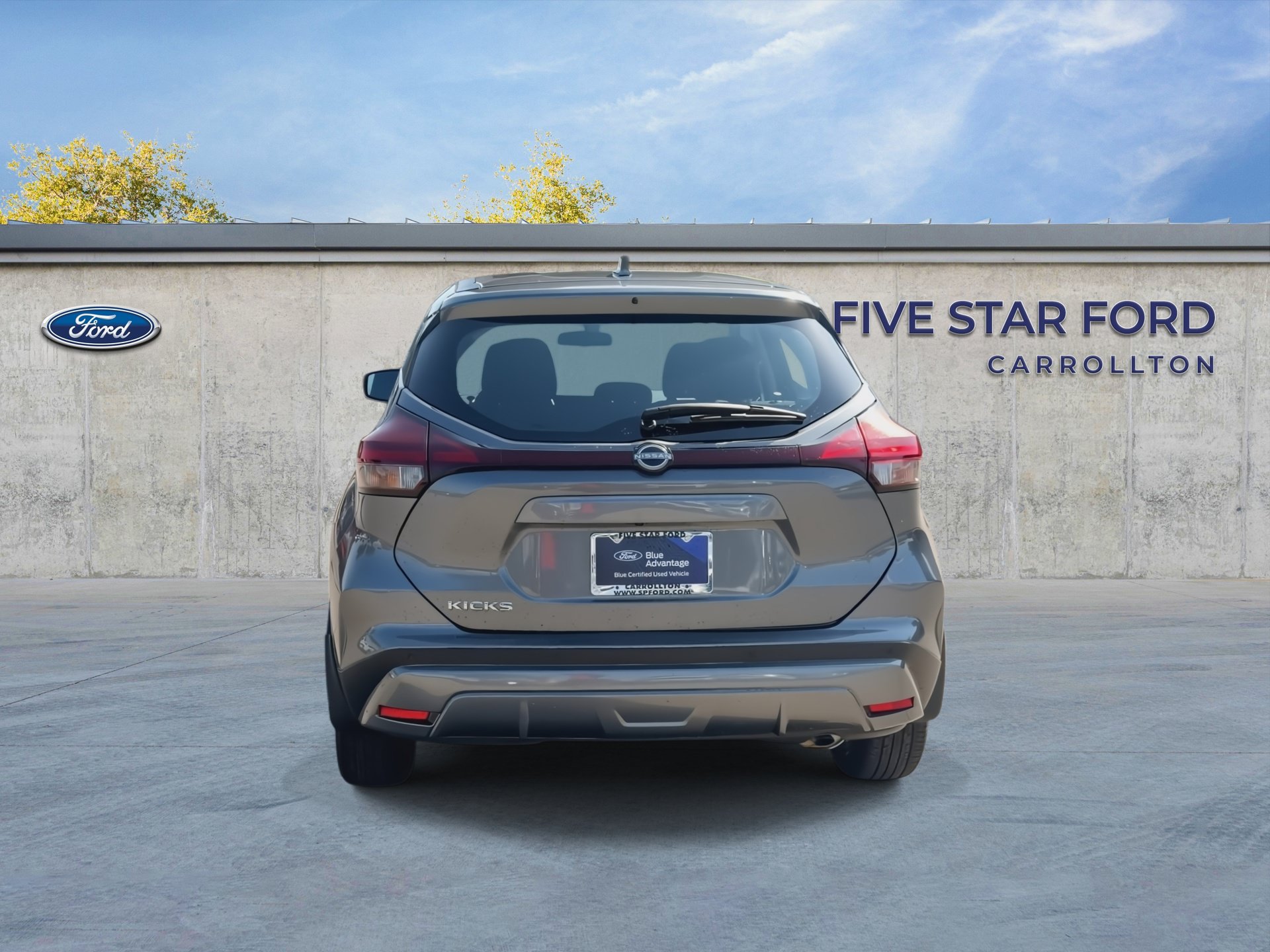 Used 2024 Nissan Kicks S FWD image 7