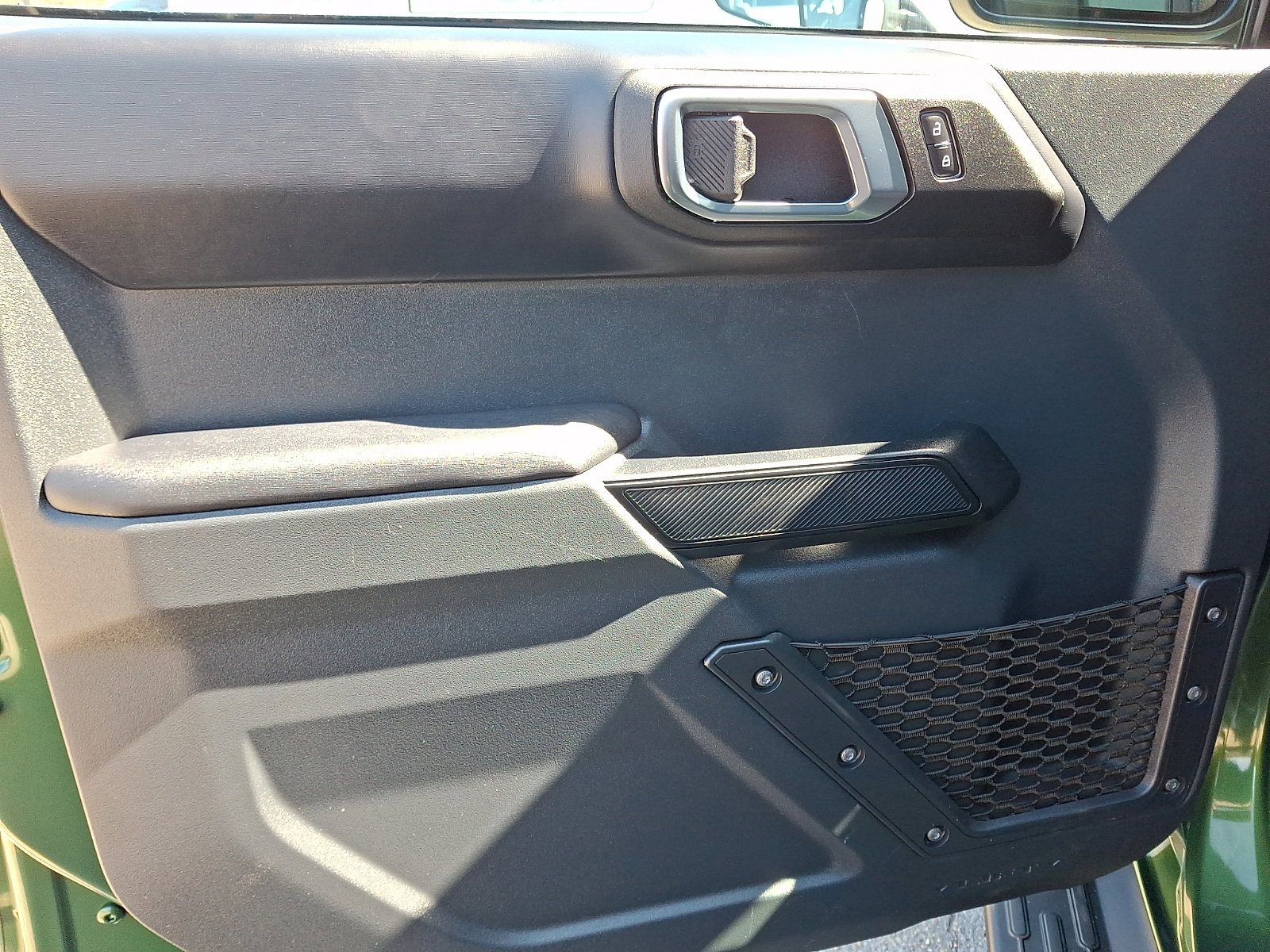 Certified 2025 Ford Bronco Outer Banks w/ Black Appearance Package image 12