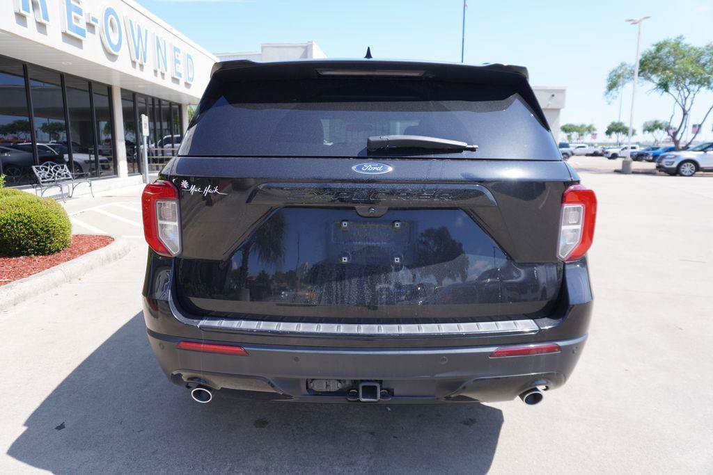 Certified 2023 Ford Explorer ST-Line w/ Class IV Trailer Tow Package RWD image 5