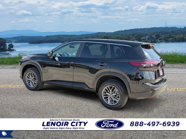 Used 2024 Nissan Rogue S AWD/4WD image 5