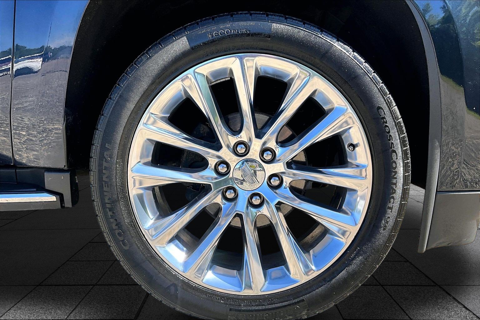 Used 2020 Cadillac Escalade Luxury AWD/4WD image 8