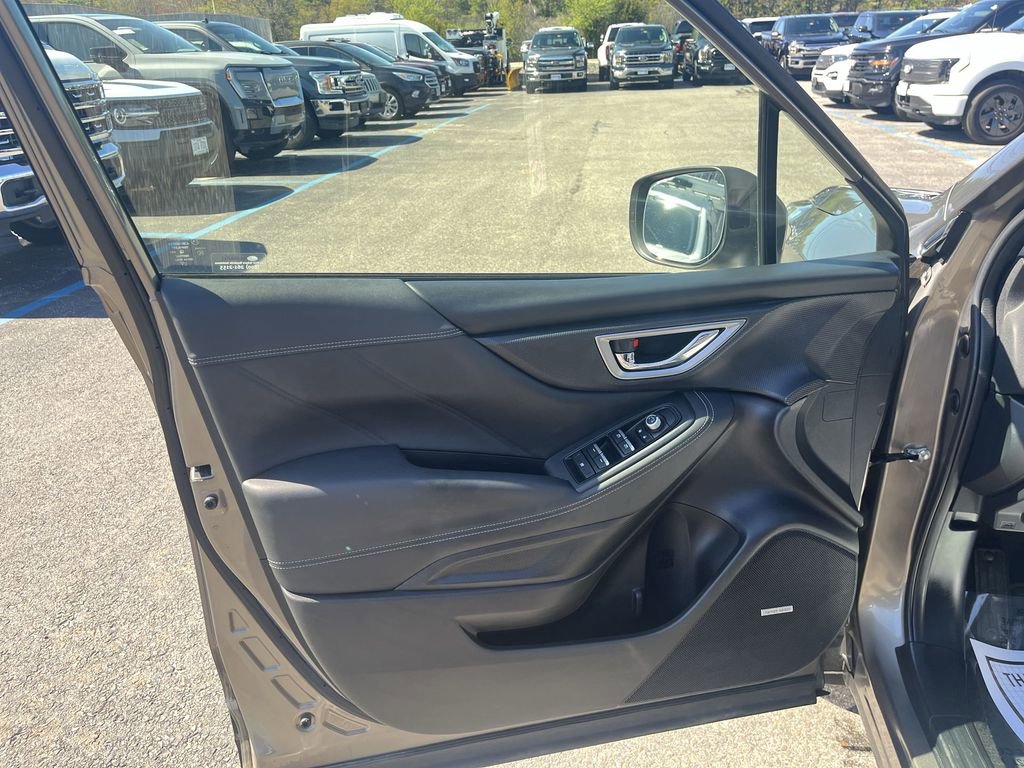 Used 2020 Subaru Forester Limited AWD/4WD image 5