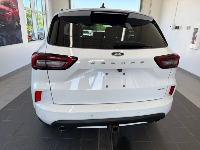 Certified 2023 Ford Escape ST-Line Select w/ Tech Pack #2 AWD/4WD image 5