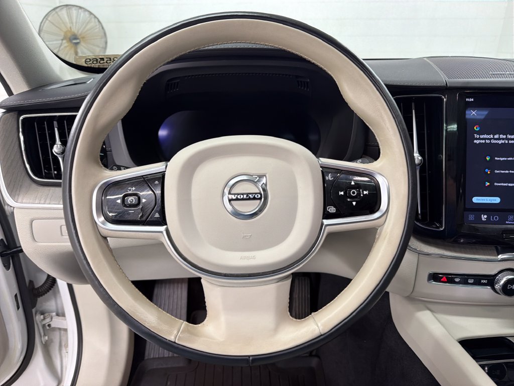 Used 2023 Volvo XC60 B6 Ultimate w/ Protection Package Premier AWD/4WD image 19
