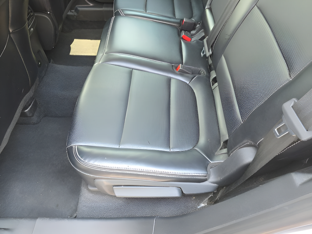 Certified 2024 Ford Escape Platinum AWD/4WD image 25
