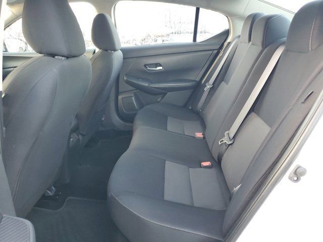 Used 2023 Nissan Sentra SV image 9